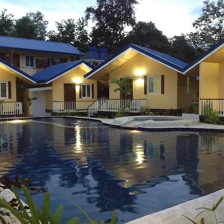 Blue Lagoon Inn & Suites Puerto Princesa Exterior foto